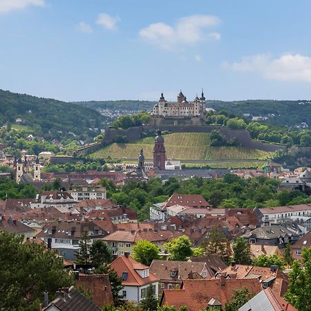 Dnd Design Loft I 170Qm I Parken I Balkon I Workstation I Netflix I Kaffee I Waschmaschine I Trockner I Xbox I Ausblick Apartment Wurzburg Luaran gambar