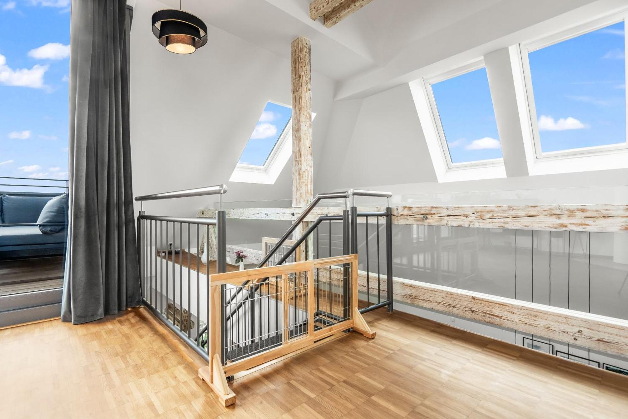 Dnd Design Loft I 170Qm I Parken I Balkon I Workstation I Netflix I Kaffee I Waschmaschine I Trockner I Xbox I Ausblick Apartment Wurzburg Luaran gambar