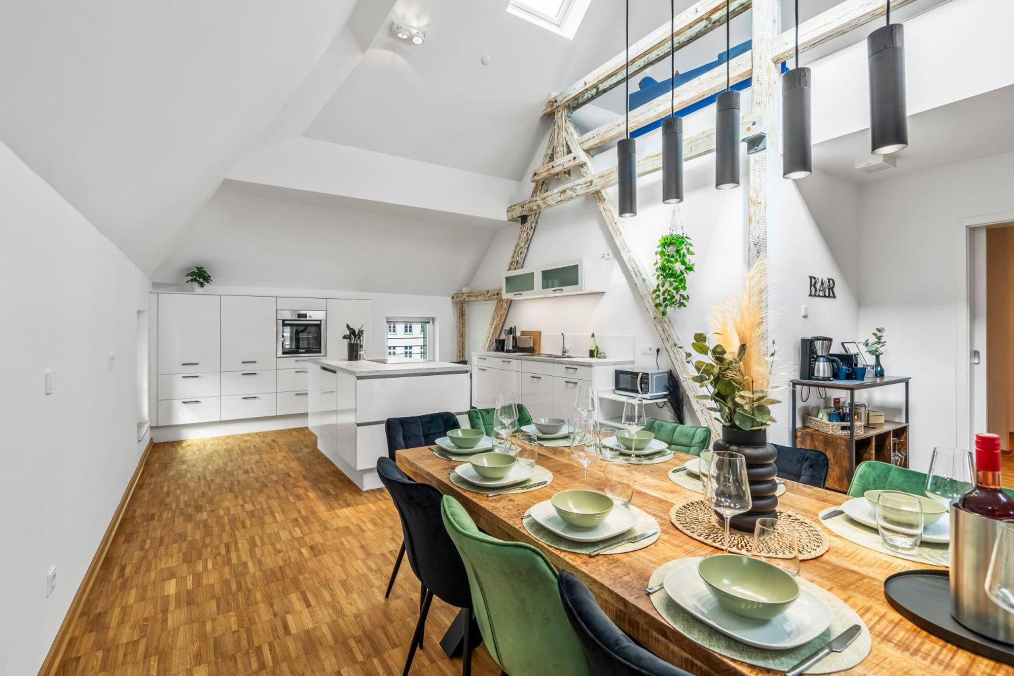 Dnd Design Loft I 170Qm I Parken I Balkon I Workstation I Netflix I Kaffee I Waschmaschine I Trockner I Xbox I Ausblick Apartment Wurzburg Luaran gambar